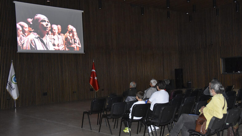 FOTOĞRAF SANATÇISI GÖKHAN YOLCU’DAN “MOBİL FOTOĞRAFÇILIK ATÖLYESİ” (6)