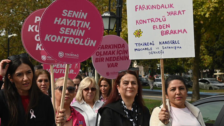 TEKİRDAĞ’DA PEMBE FESTİVAL’LE MEME KANSERİ FARKINDALIĞINA GÜÇLÜ DESTEK (7)